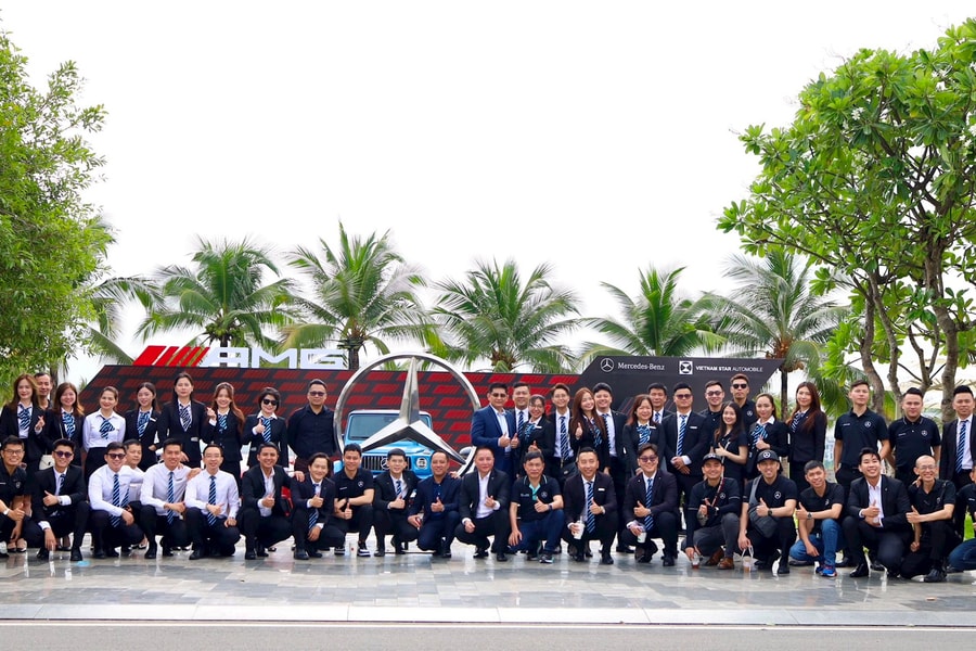 Vietnam Star tổ chức sự kiện lái thử xe Mercedes-Benz