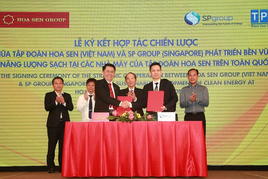 Tập đoàn Hoa Sen và SP Group ký kết hợp tác phát triển năng lượng sạch