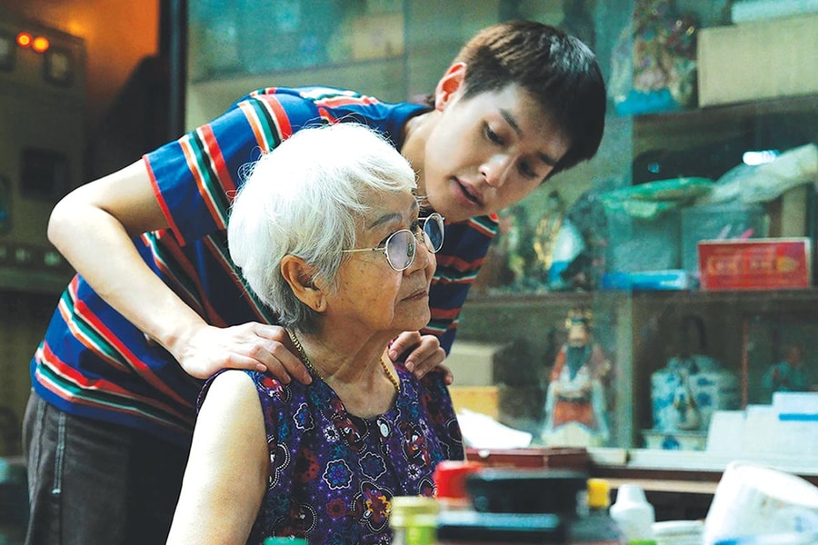 Nghĩ về giá trị văn hóa truyền thống qua bộ phim "Gia tài của ngoại"