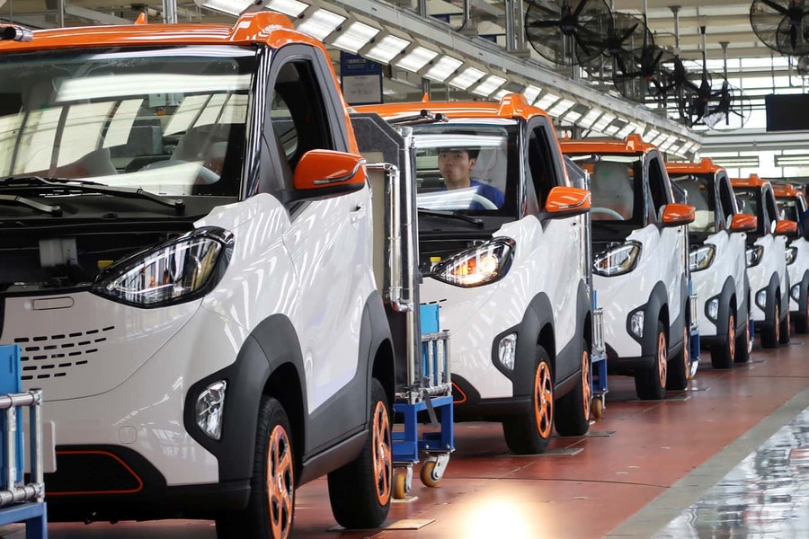 Xe điện của Trung Quốc xuất khẩu giảm mạnh do căng thẳng thương mại