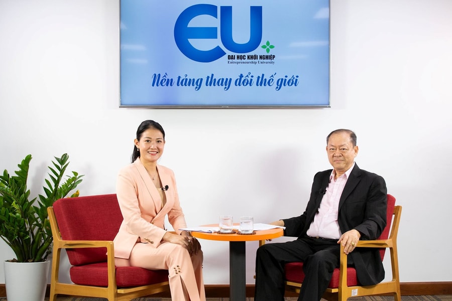 Với 36 cuốn sách về khởi nghiệp, CEO Đặng Đức Thành được xác lập kỷ lục