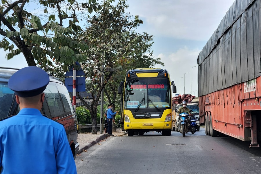 Bộ Giao thông Vận tải đề nghị các địa phương "mạnh tay" với xe dù