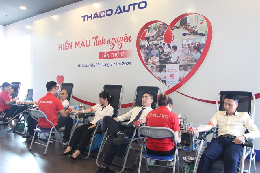 Cán bộ nhân viên Thaco Auto tại Hà Nội tham gia Chương trình Hiến máu tình nguyện