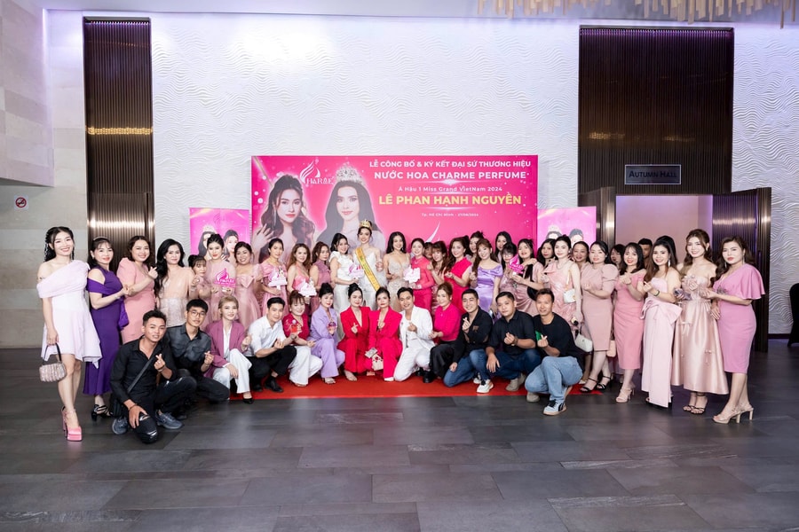 Á hậu Lê Phan Hạnh Nguyên là đại sứ thương hiệu nước hoa Charme Perfume