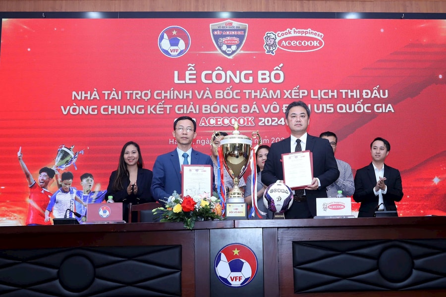 Acecook Việt Nam tiếp tục đồng hành cùng Giải Bóng đá Vô địch U15 quốc gia