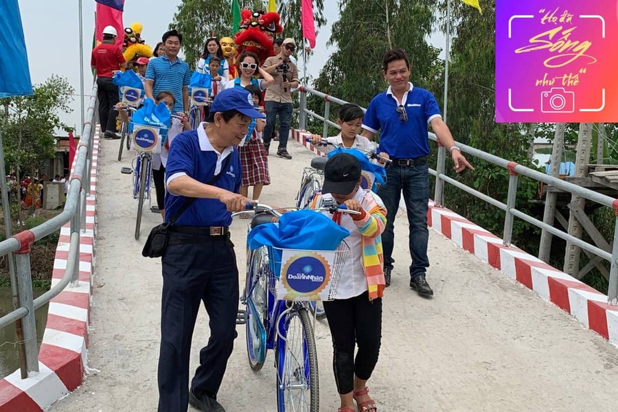 Triển lãm ảnh “Họ đã sống như thế”: Lan tỏa tinh thần trách nhiệm của doanh nhân với cộng đồng