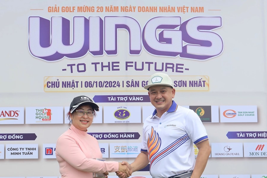 Giải golf Wings to the Future: 40 triệu đồng ủng hộ đồng bào miền Bắc bị ảnh hưởng bởi bão số 3