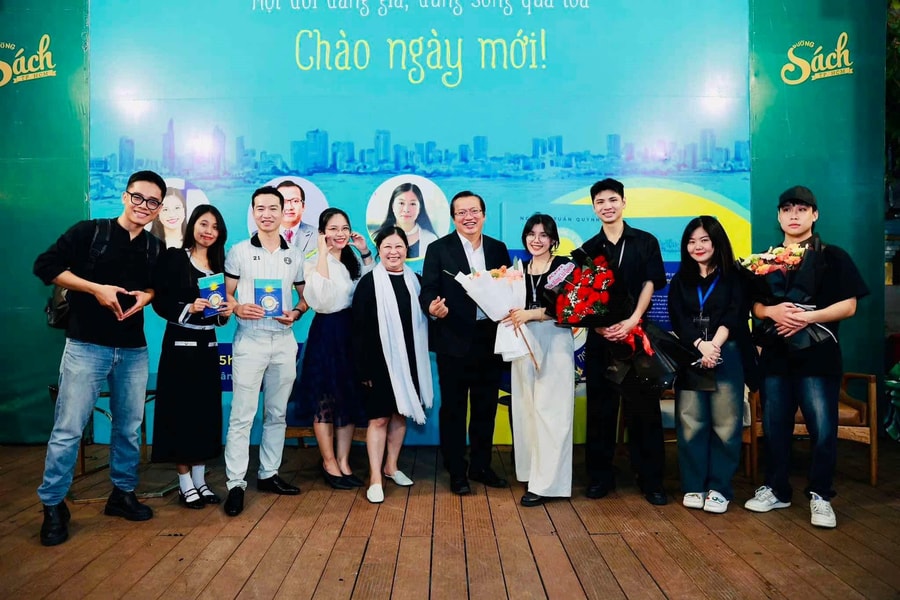 Doanh nhân Nguyễn Tuấn Quỳnh đưa châm ngôn sống vào cuốn sách "Một đời đáng giá, đừng sống qua loa! Chào ngày mới!"