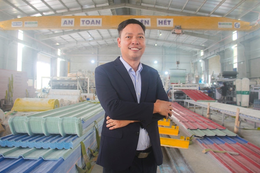 CEO Giang Công Nục và giấc mơ sản xuất tôn ngói nhựa bằng vật liệu nguyên sinh