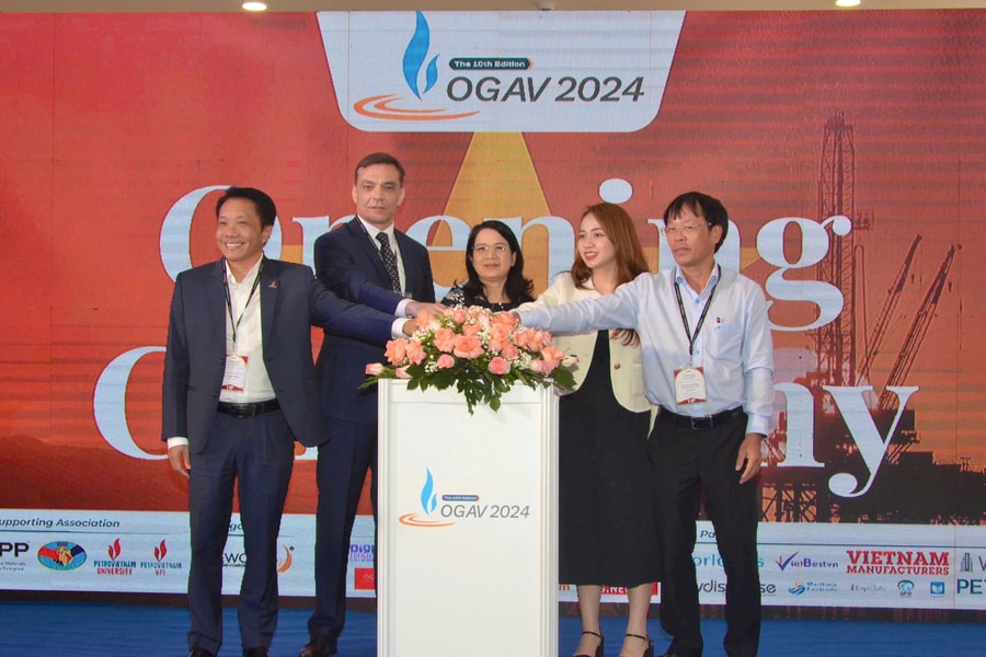 Tại Vũng Tàu, đang diễn ra Triển lãm máy móc, thiết bị và phụ liệu công nghiệp