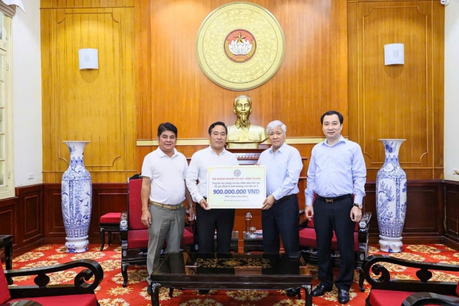 Triển lãm ảnh “Họ đã sống như thế”: Hội Doanh nghiệp Cơ khí - Điện TP.HCM - Hành trình kết nối nghĩa tình, trao gửi những yêu thương