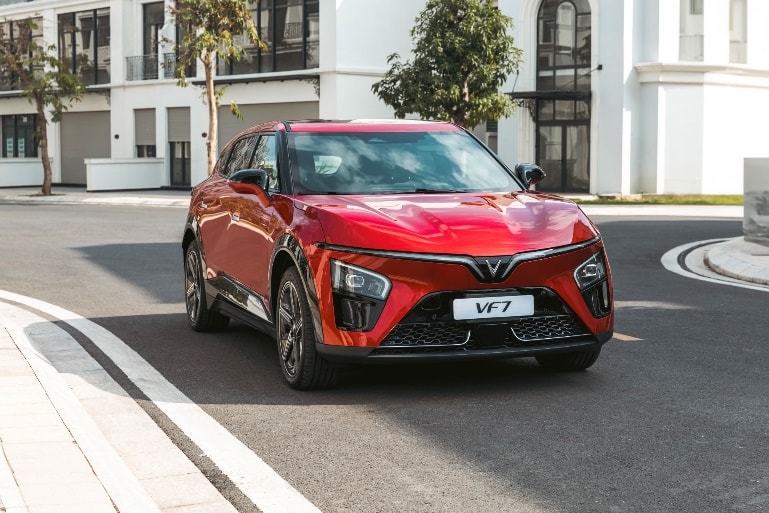 “Mua không khó, nuôi cực nhàn”: Lý do xe điện VinFast bán chạy nhất thị trường