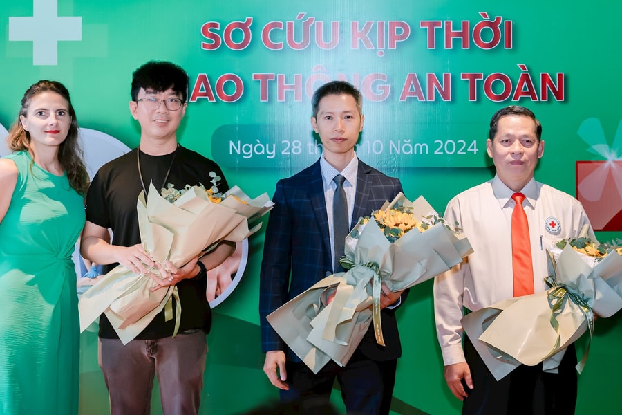 Hội Chữ thập đỏ TP.HCM và Quỹ Urgo đào tạo sơ cấp cứu y tế cho dược sĩ và tài xế