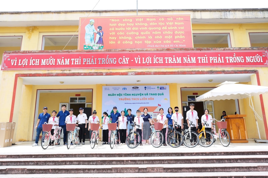 Ford Việt Nam tăng cường hoạt động vì cộng đồng và hỗ trợ sau thiên tai