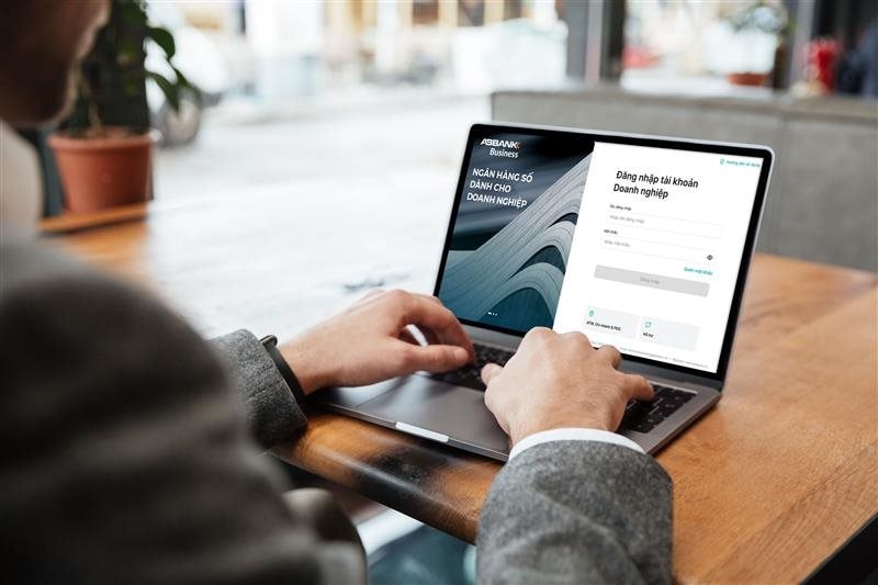 Ngân hàng An Bình ra mắt nền tảng ngân hàng số ABBANK Business