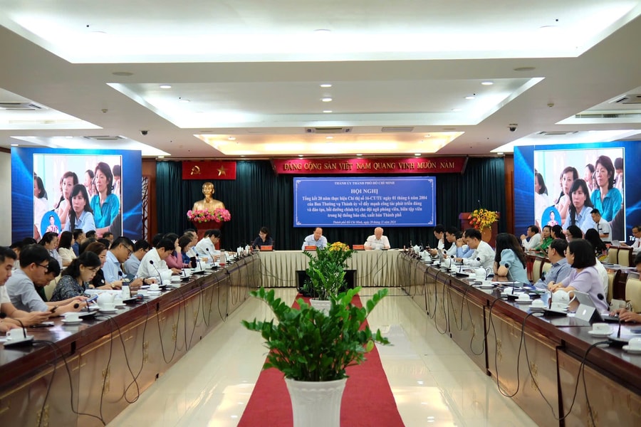 Phát triển Đảng trong báo chí TP.HCM - Những thách thức phải vượt qua