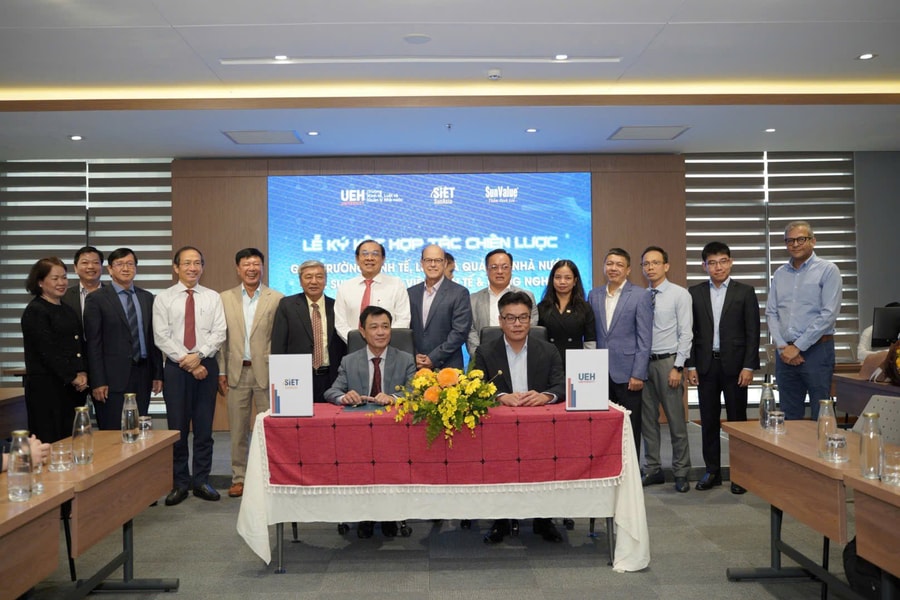 Trường Kinh tế, Luật và Quản lý Nhà nước với Sunvalue và Viện Kinh tế và công nghệ ký kết hợp tác