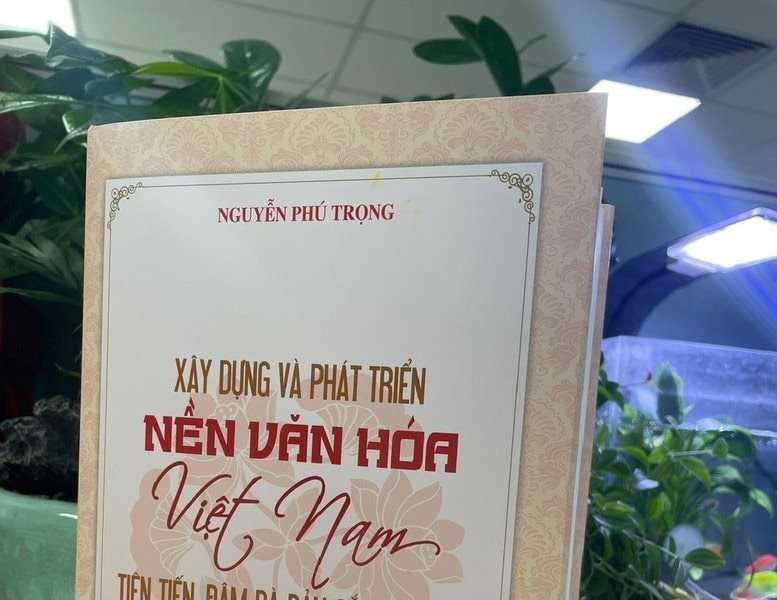 Quan tâm của cố Tổng Bí thư với nền văn hóa Việt Nam tiên tiến, đậm đà bản sắc