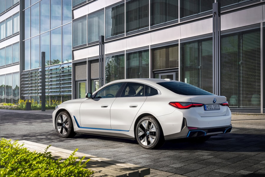 BMW khởi động mùa Giáng sinh với ưu đãi lên đến hơn 300 triệu đồng