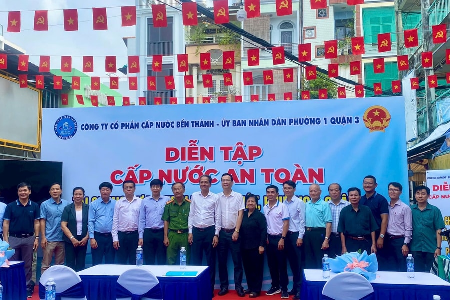 Cấp nước Bến Thành diễn tập cấp nước an toàn - Ứng phó sự cố bể ống cấp nước