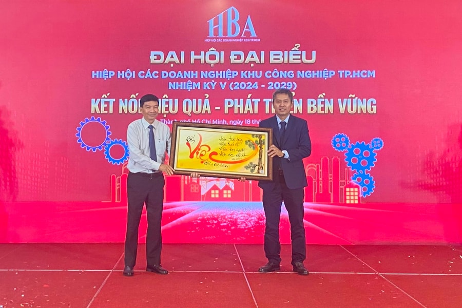 Ông Võ Văn Thân giữ chức Chủ tịch Hiệp hội Các doanh nghiệp Khu công nghiệp TP.HCM nhiệm kỳ V