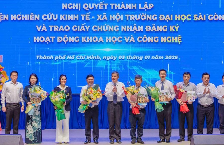 Ông Nguyễn Thành Phong làm Chủ tịch Hội đồng Viện Nghiên cứu Kinh tế - Xã hội