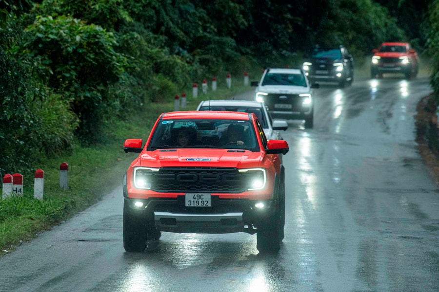 Thị trường ô tô Việt Nam 2024 tăng trưởng giữa áp lực cạnh tranh