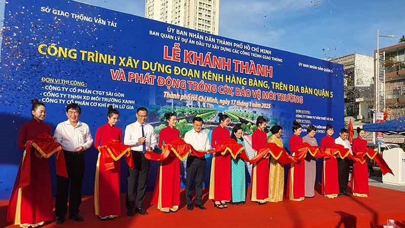 TP.HCM khánh thành công trình xây dựng đoạn kênh Hàng Bàng