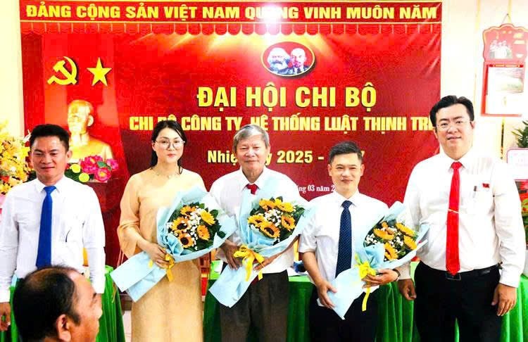Đại hội Chi bộ Công ty CP Hệ thống Luật Thịnh Trí diễn ra thành công tốt đẹp