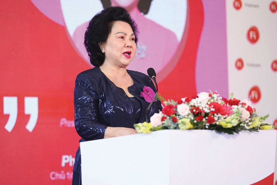 Bà Lý Kim Chi - Phó chủ tịch Hiệp hội Doanh nghiệp TP.HCM, Chủ tịch Hội Lương thực - Thực phẩm TP.HCM, Chủ tịch Tập đoàn Tân Đông Hiệp: “Nữ doanh nhân phải tạo ra giá trị bền vững cho xã hội”