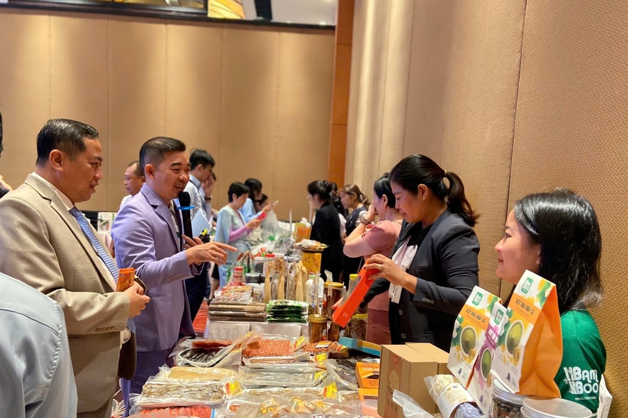 Doanh nghiệp cần tận dụng sức mạnh của các nền tảng mạng xã hội và trí tuệ nhân tạo