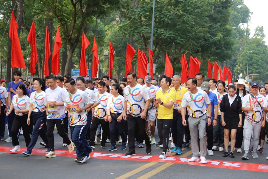 TP.HCM có hơn 5000 người tham gia Ngày chạy Olympic 2025