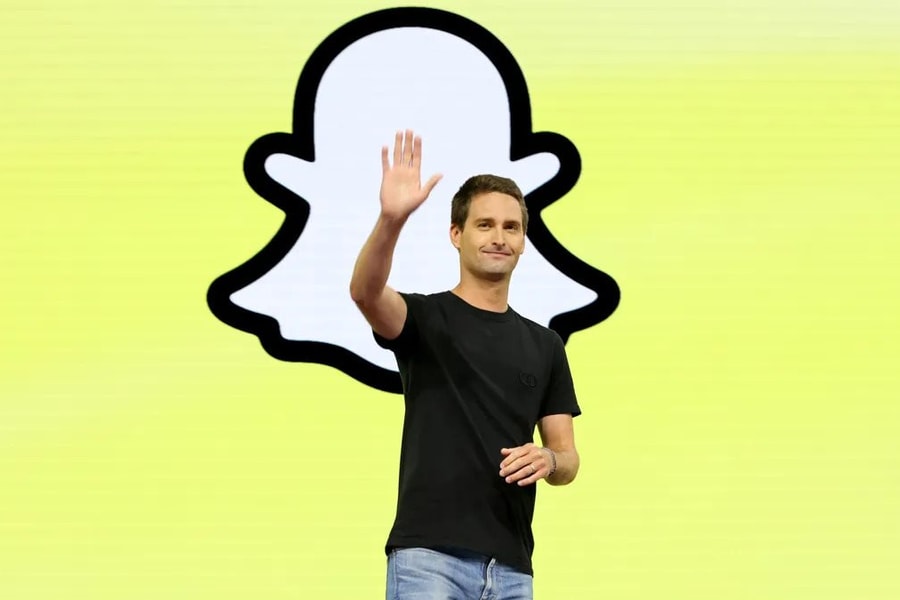 Lý do CEO Snap làm khó nhân viên ngay ngày đầu đi làm