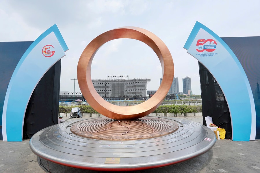 Việt Nam rộng mở vòng tay, kết nối nhân loại, cùng xây dựng tương lai hòa bình, thịnh vượng