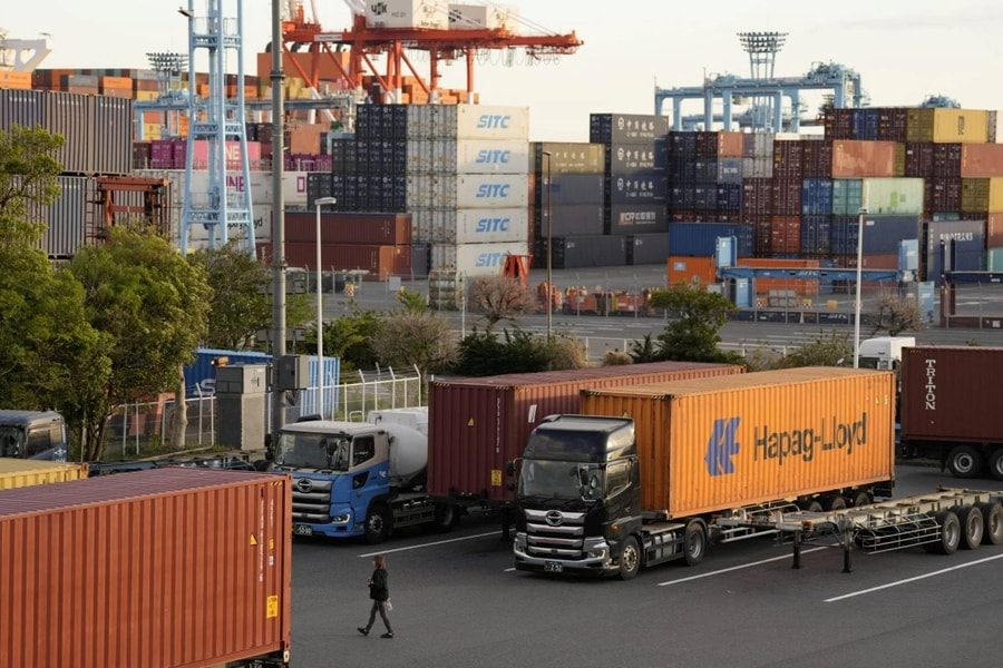 Xuất khẩu và thu nhập đầu tư đẩy thặng dư tài khoản vãng lai Nhật Bản tăng kỷ lục