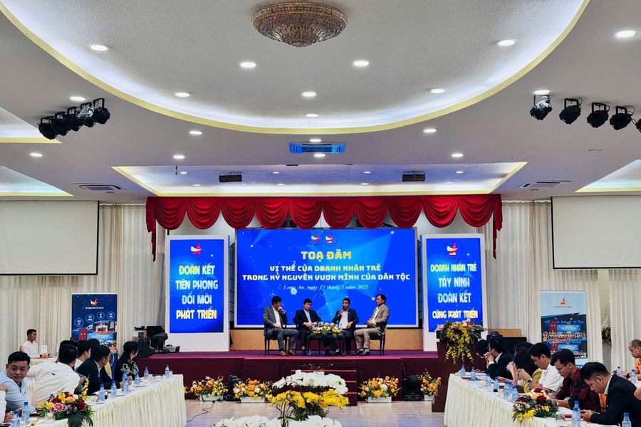 Hội Doanh nhân Trẻ tỉnh Long An và Hội Doanh nhân Trẻ tỉnh Tây Ninh tổ chức Hội nghị Ban Chấp hành