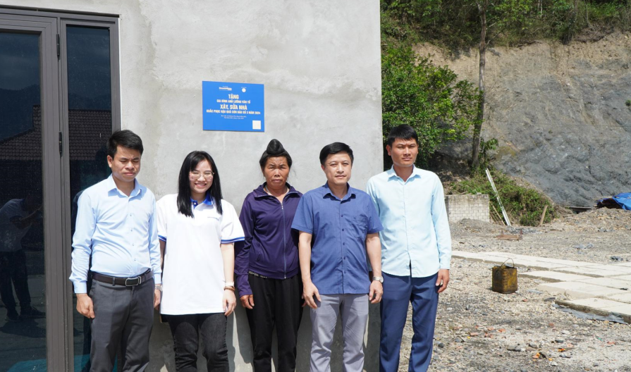 Trao nhà - gieo hy vọng, bình yên