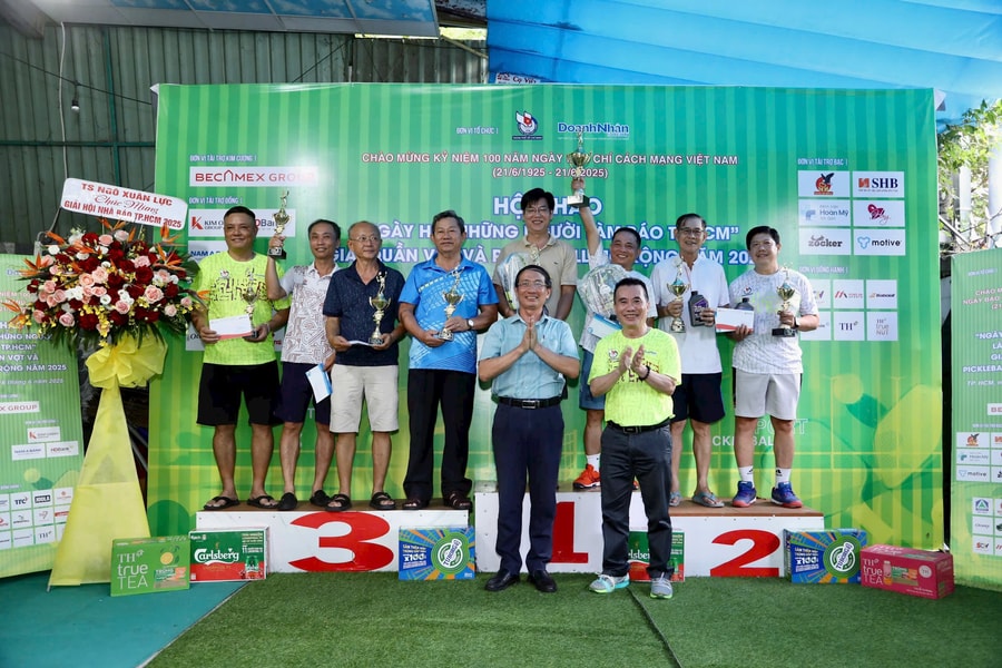 Khép lại giải quần vợt hội thao "Ngày hội những người làm báo TP.HCM" 2025: Lan tỏa bản lĩnh nghề báo qua từng đường bóng