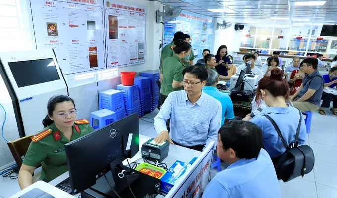 Đồng Nai cấp tài khoản định danh điện tử cho hơn 200 người nước ngoài đang làm việc tại địa phương