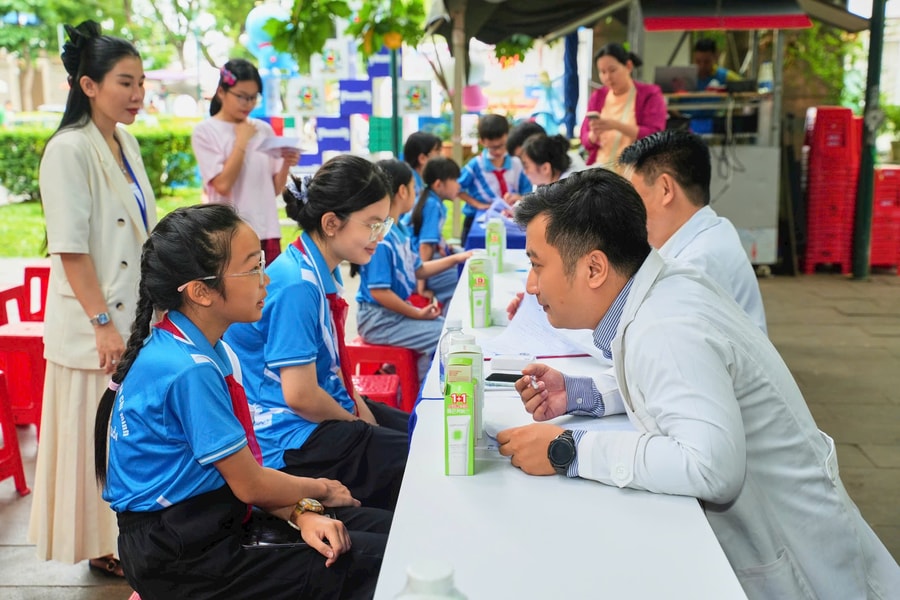 Cell Fusion C Việt Nam đồng hành cùng thanh thiếu niên vượt qua nỗi lo về mụn