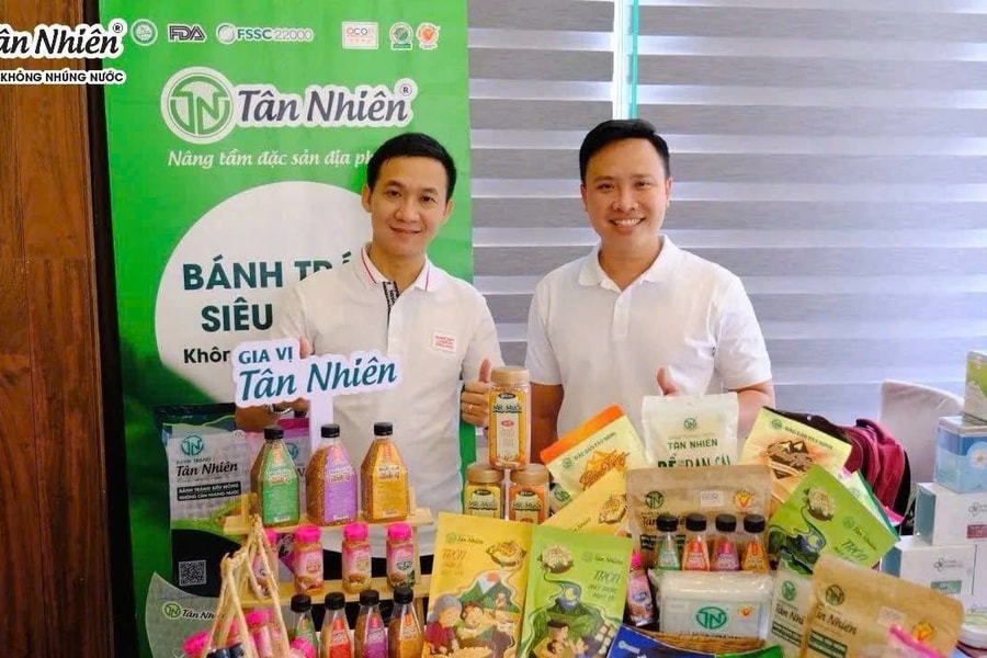 Tân Nhiên - Khác biệt từ chiếc bánh tráng không nhúng nước