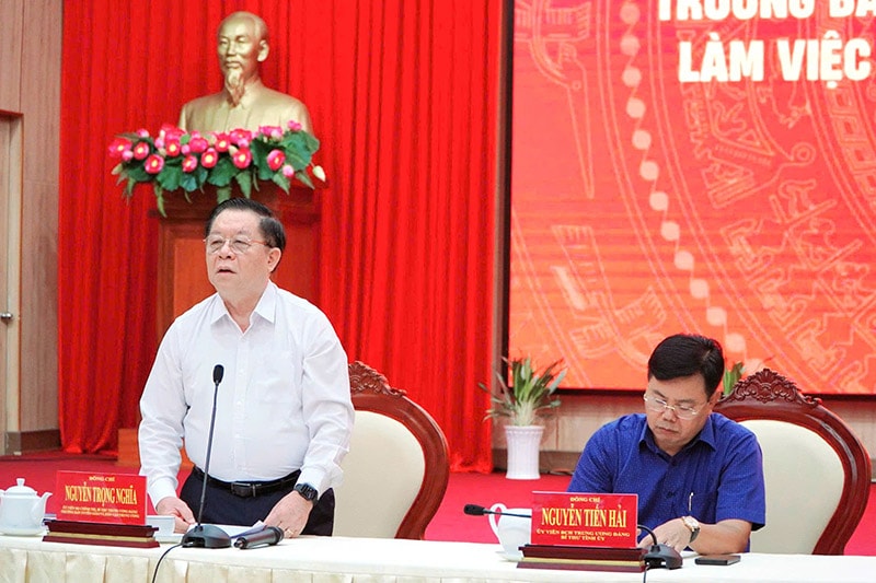 Trưởng Ban Tuyên giáo và Dân vận Trung ương làm việc với Tỉnh ủy An Giang