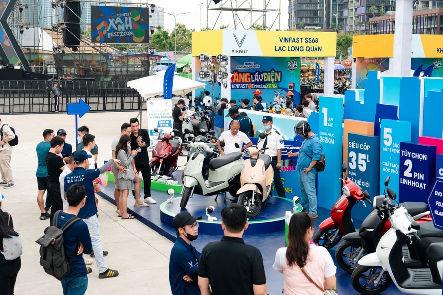Xe máy điện VinFast gây chú ý tại Xanh Fest Icon