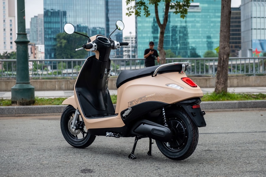 Evo Grand lần đầu ra mắt: Thiết kế tối giản, pin “khủng” 262km