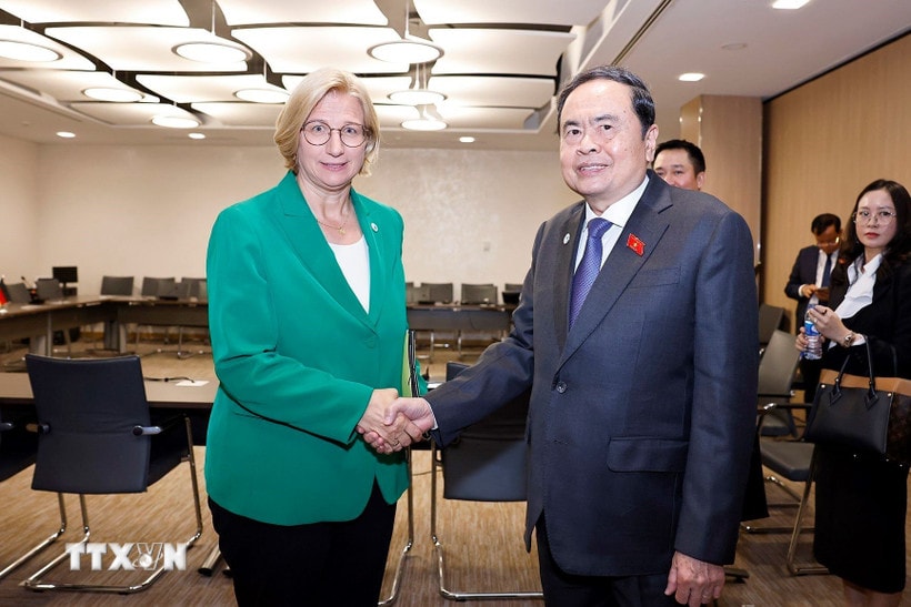 Chủ tịch Quốc hội Trần Thanh Mẫn gặp Chủ tịch Thượng viện Đức và Canada