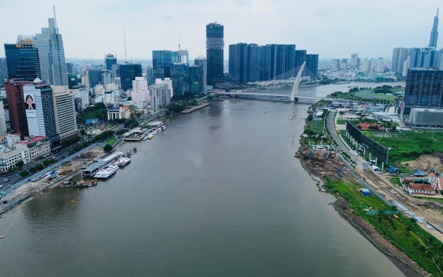 Dự án cầu đi bộ qua sông Sài Gòn đạt 20% tiến độ, nhiều vướng mắc cần sớm tháo gỡ
