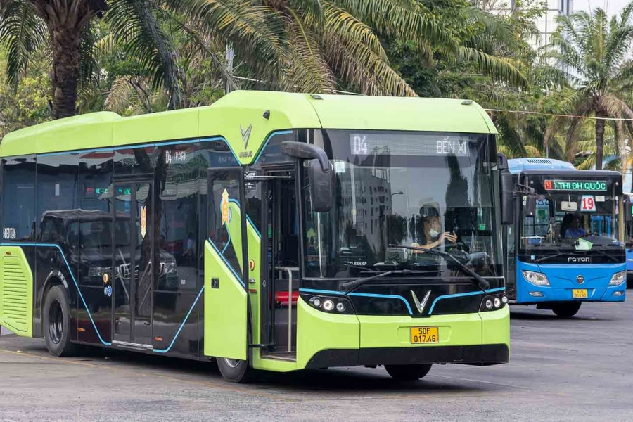 Bản tin trưa 6/8: TP.HCM tổ chức cuộc thi thiết kế logo giao thông công cộng; Tài khoản chứng khoán mở mới tăng mạnh trong tháng 7