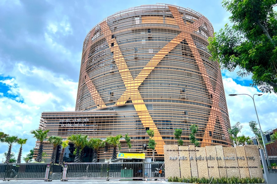 Khánh thành Rạp Xiếc và Biểu diễn Đa năng Phú Thọ vào ngày 19/8