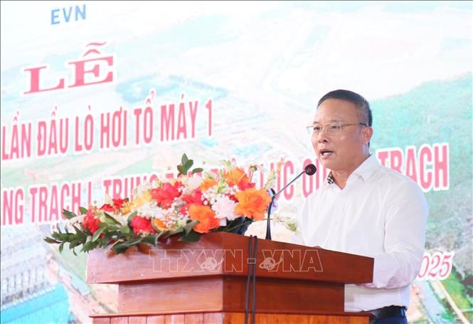 Lễ đốt dầu lần đầu Lò hơi Tổ máy số 1 tại Dự án Nhà máy Nhiệt điện Quảng Trạch I