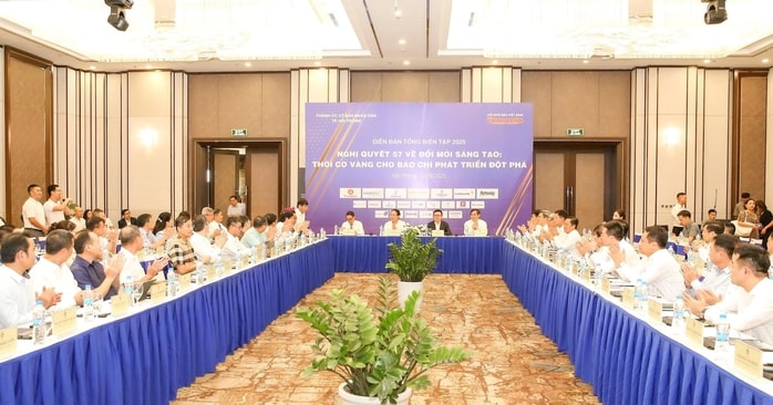 Diễn đàn Tổng biên tập 2025: Cần bổ sung nội dung chuyển đổi số báo chí như một chính sách quốc gia